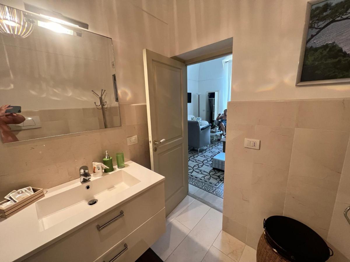 Вілла Donna Giulia Casa Vacanze Поліньяно-а-Маре Екстер'єр фото
